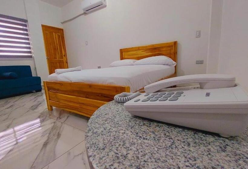 호텔 Hostal Amelia De La Rosa