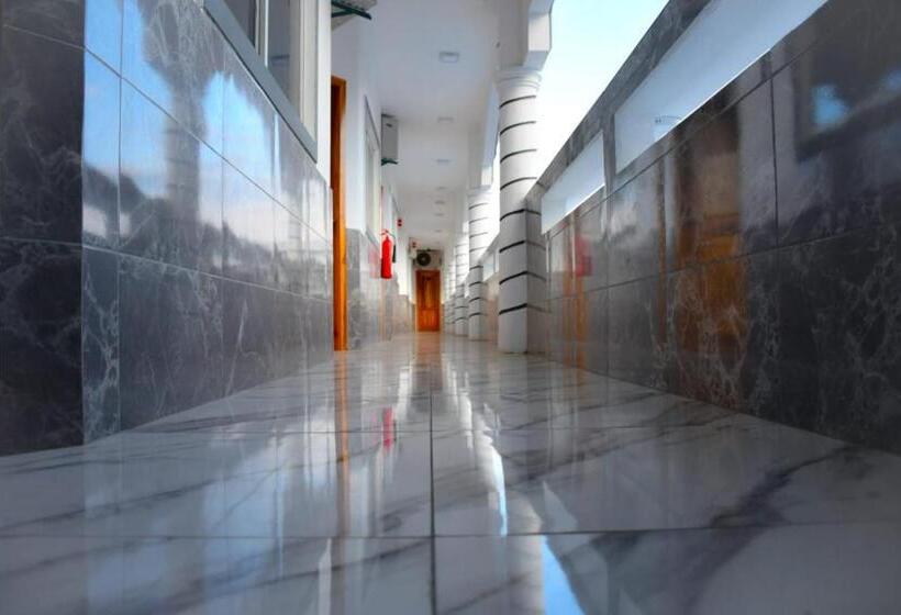 호텔 Hostal Amelia De La Rosa