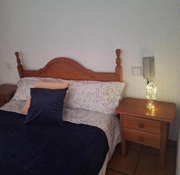 فندق Hostal El Patio Restaurante