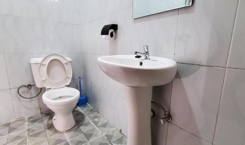 هتل Komar Lira City