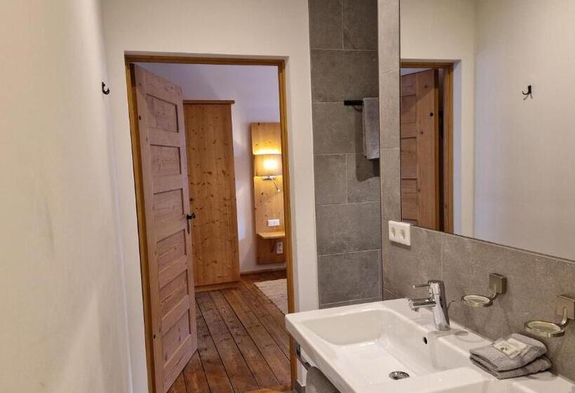 Отель Landgasthof Alter Wirt