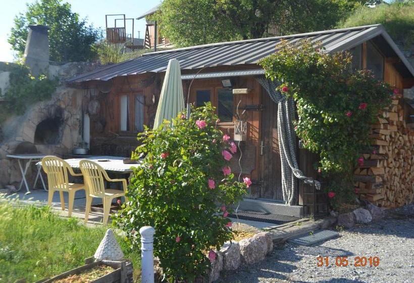 Отель Le Love Chalet Des Alpes