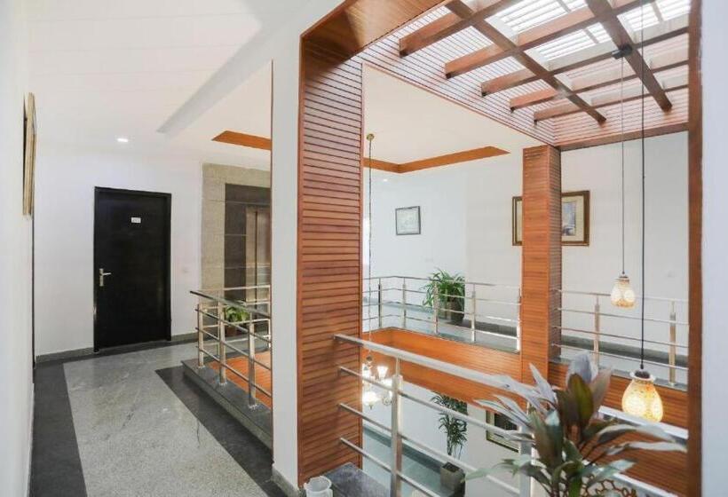 בית מלון כפרי Loomstay Royal Residency