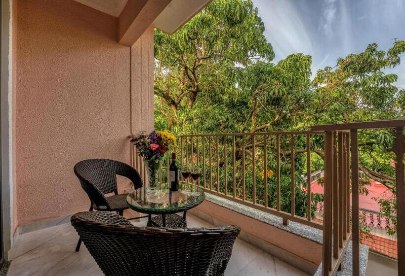 هتل Maurya Residency