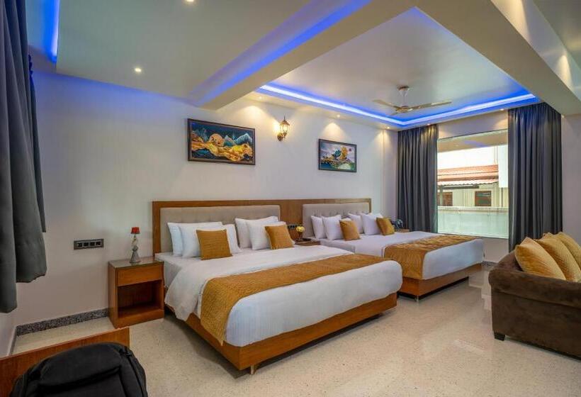 בית מלון כפרי Maurya Residency