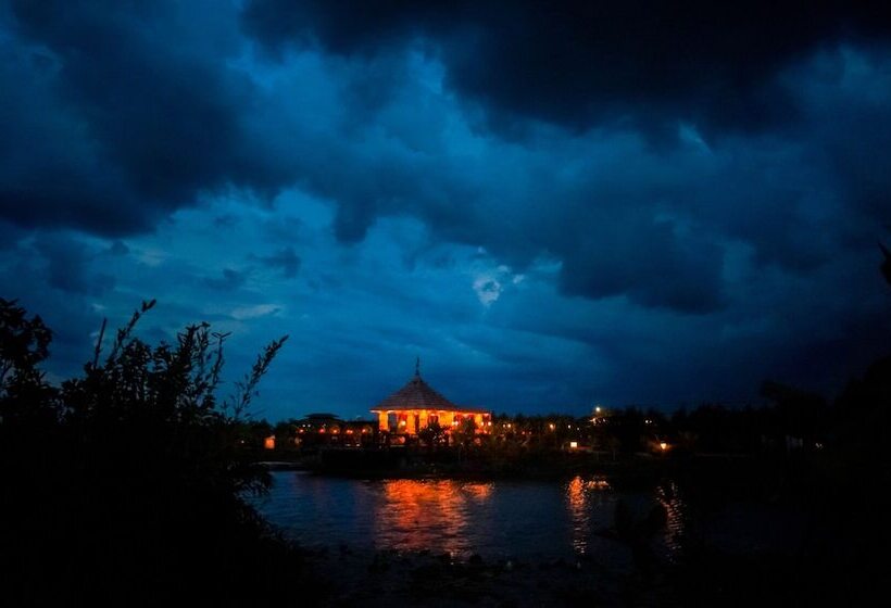 בית מלון כפרי Mayfair Purnea