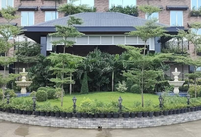 בית מלון כפרי Mayfair Purnea