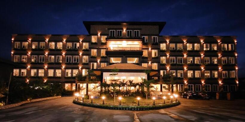 בית מלון כפרי Mayfair Purnea