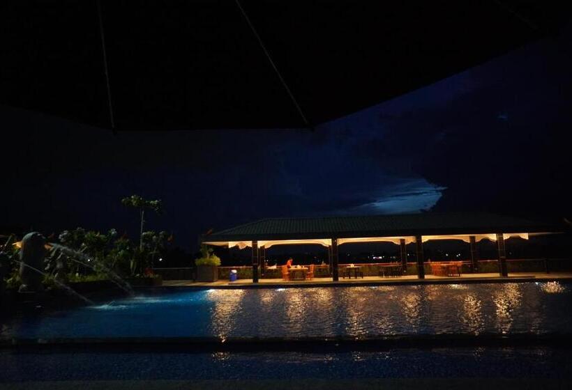 בית מלון כפרי Mayfair Purnea