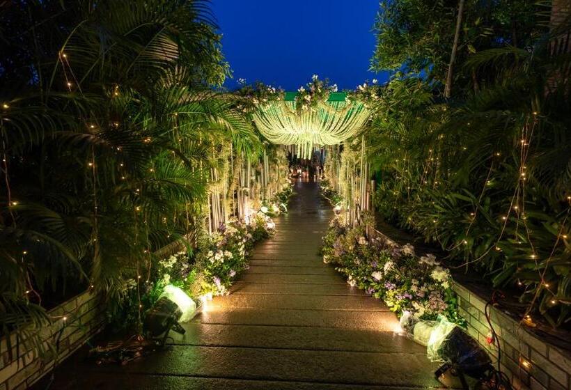 בית מלון כפרי Mayfair Purnea