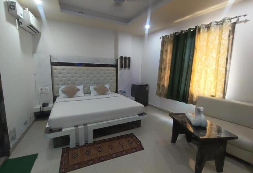 ホテル Jp International, Katra