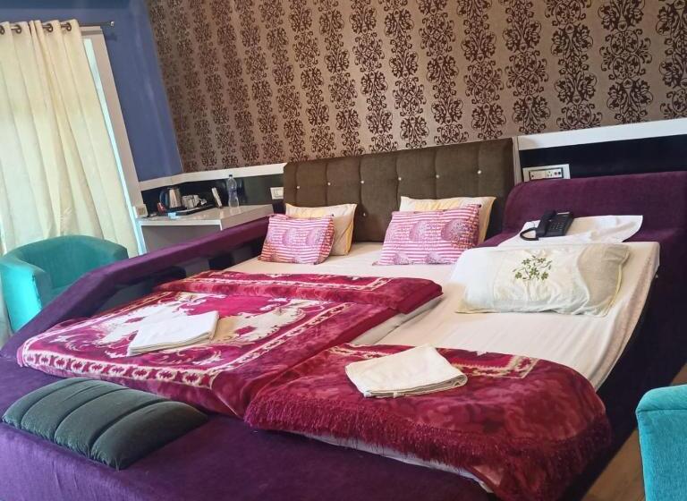 فندق Patkai Resort