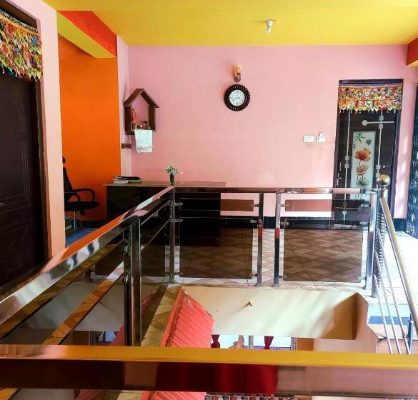 ホテル Pine Vista By Stayapart