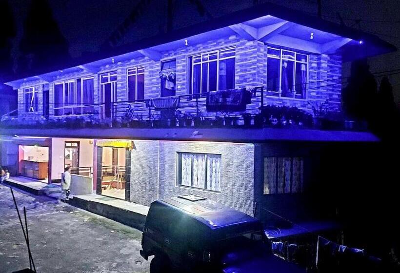 ホテル Pine Vista By Stayapart