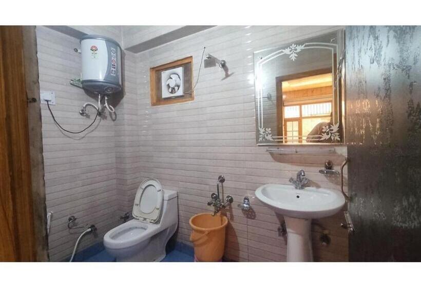 هتل Rajendera Residency, Shimla