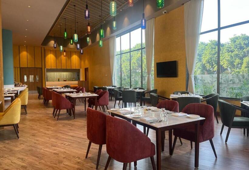 호텔 Ramada Encore By Wyndham Amritsar Airport