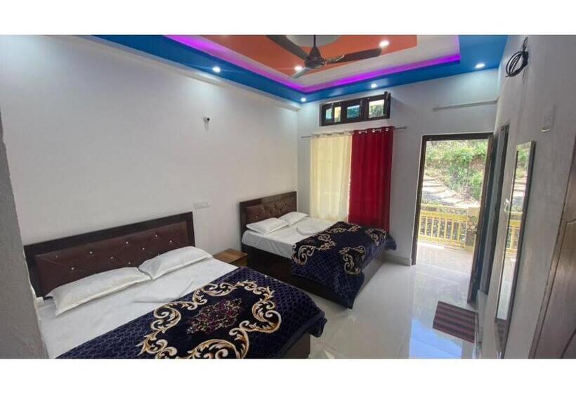 בית מלון כפרי Rd Residency, Barkot