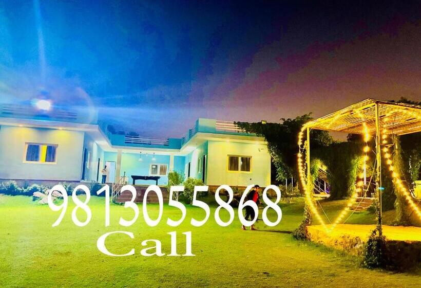 هتل Romentik Private Farmhouse Aravali Gurugram