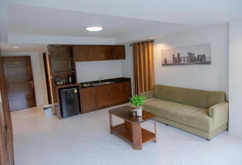 فندق Roomquest Kalim Beach