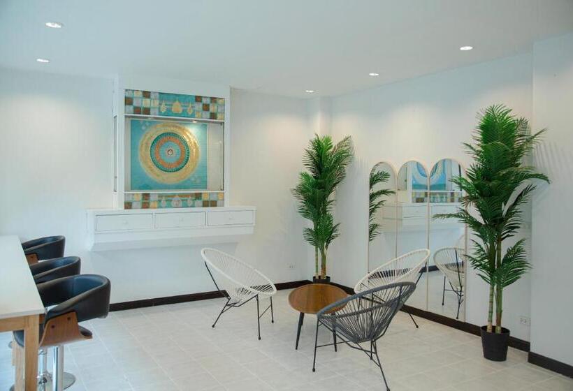 فندق Roomquest Kalim Beach