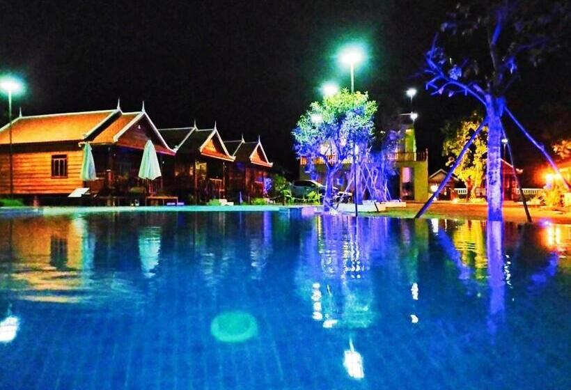 Отель Rumdual Krong Kep Resort