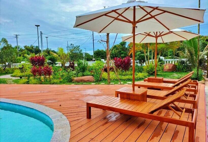 Отель Rumdual Krong Kep Resort