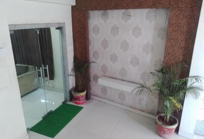 בית מלון כפרי Saket