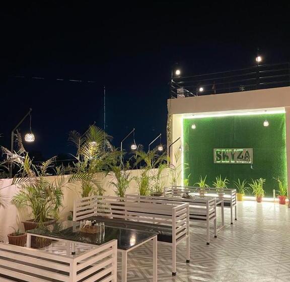 فندق Skyza Rooftop Lodge