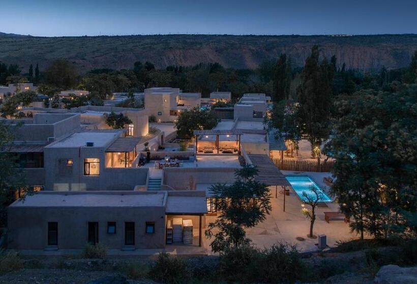 Otel South Zhongwei Resort