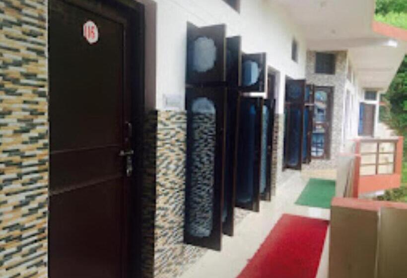 בית מלון כפרי Srishty Choice, Rudraprayag