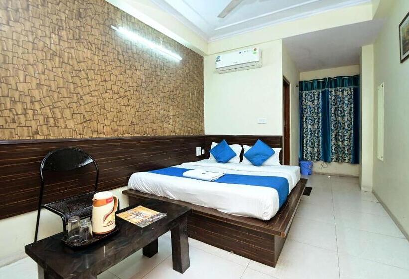 호텔 Star Palace Near Railway Station