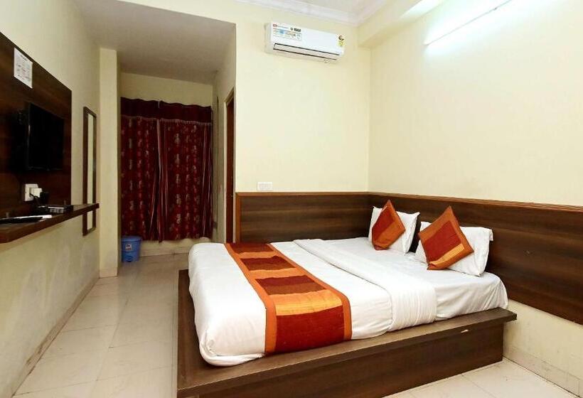 فندق Star Palace Near Railway Station