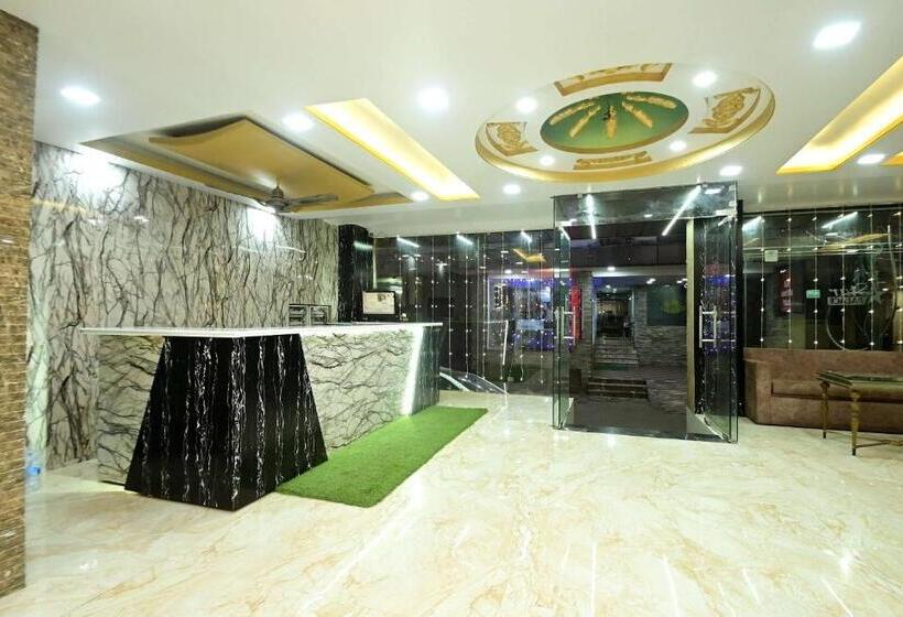 호텔 Star Palace Near Railway Station