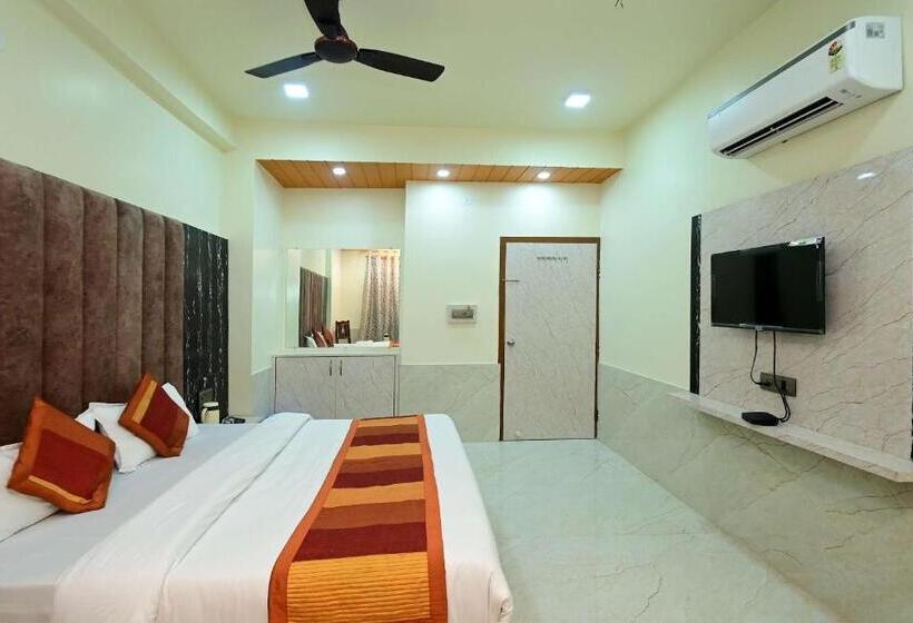 호텔 Star Palace Near Railway Station