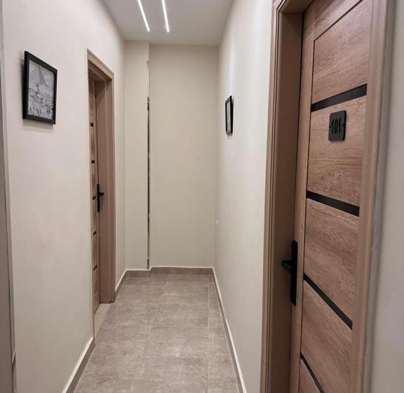 هتل The Palace Pyramids