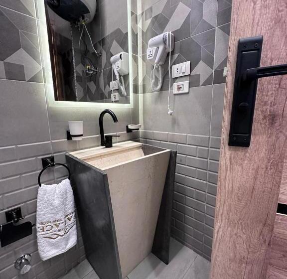 هتل The Palace Pyramids