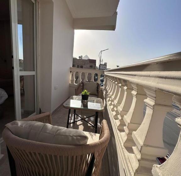 هتل The Palace Pyramids