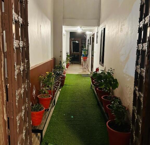 בית מלון כפרי The Urban Stay