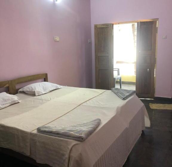 בית מלון כפרי Thomas Beach Guesthouse