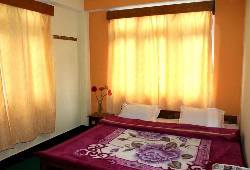 فندق Twilight Lodge