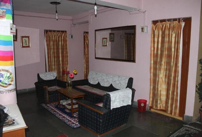 فندق Twilight Lodge