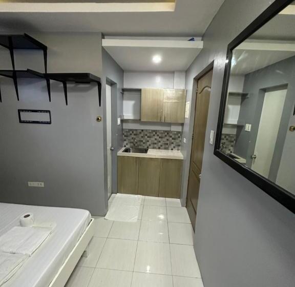 هتل Twilight Tower