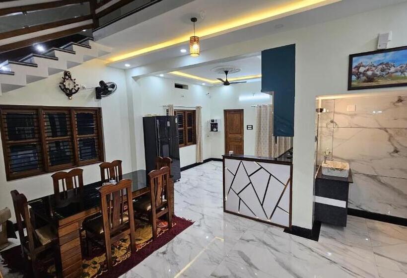 בית מלון כפרי Vrindavan Homestay Near Temple