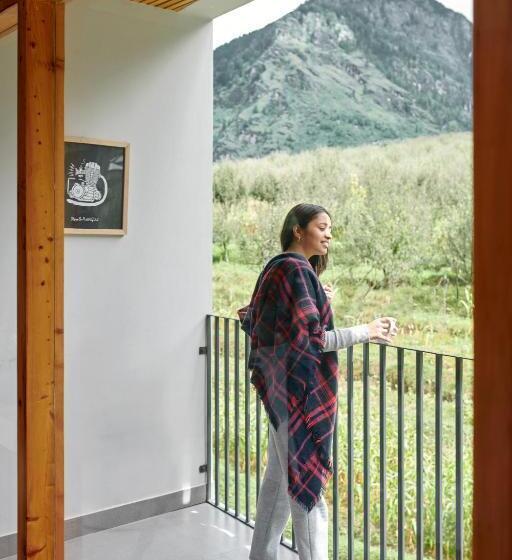 Отель Warehouse Suites And Loft