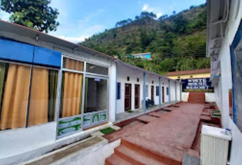 酒店 White House Resort, Ukhimath
