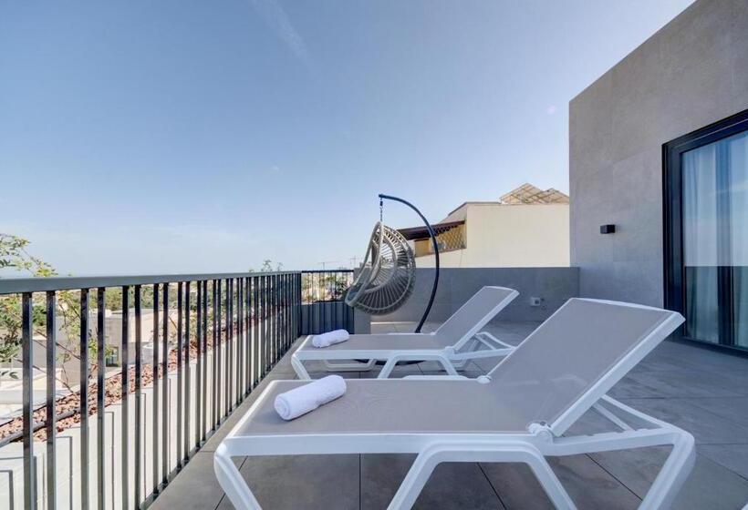 Mayfair By Premier Suites Mt