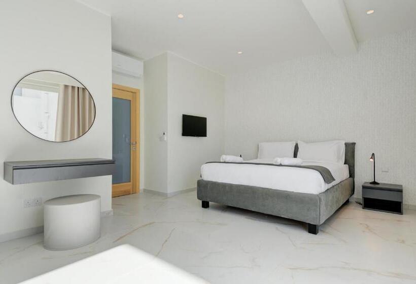 Mayfair By Premier Suites Mt