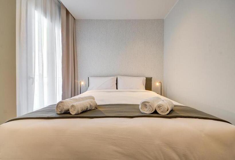 Mayfair By Premier Suites Mt