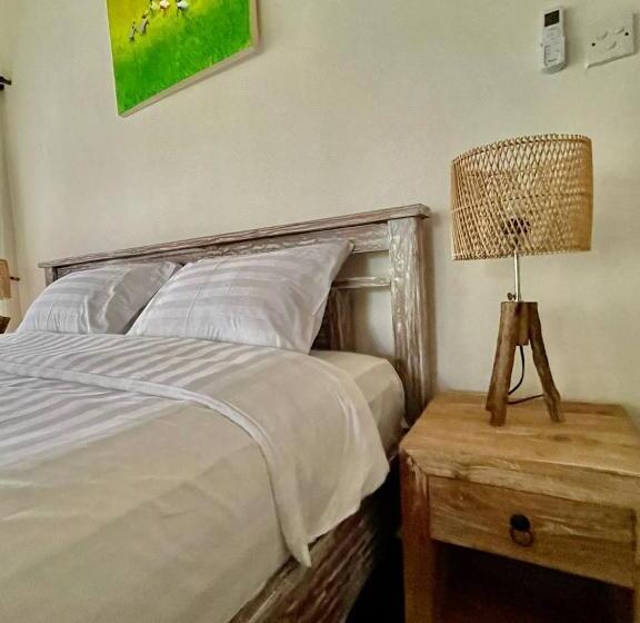 פנסיון 2rooms Guesthouse