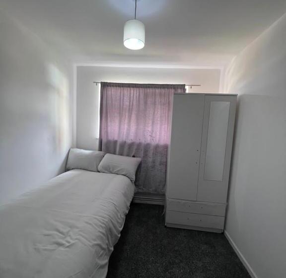 بنسيون 7 Venus Road Room 1